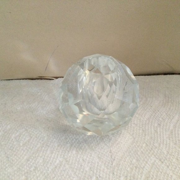 Small clear glass candlestick holder diamond design - Picture 5 of 5